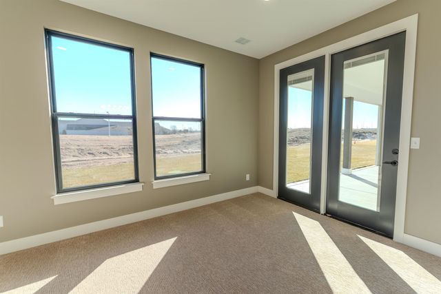 4542 N Sandkey St, Wichita, KS 67204