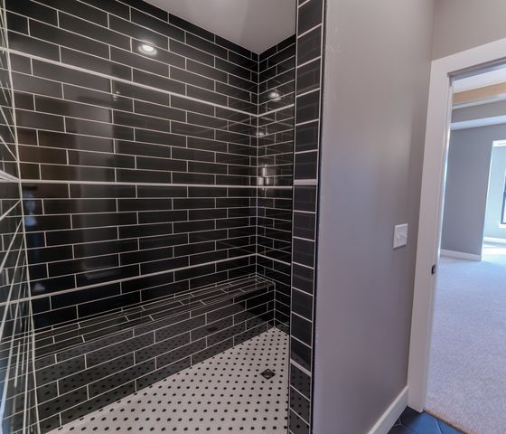 4542 N Sandkey St, Wichita, KS 67204