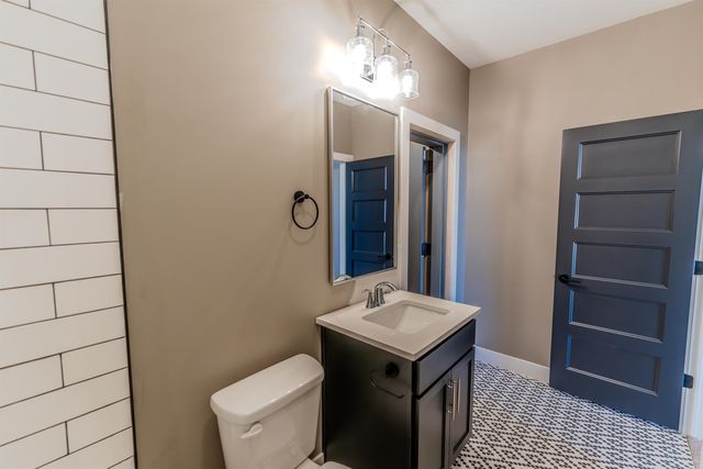 4542 N Sandkey St, Wichita, KS 67204