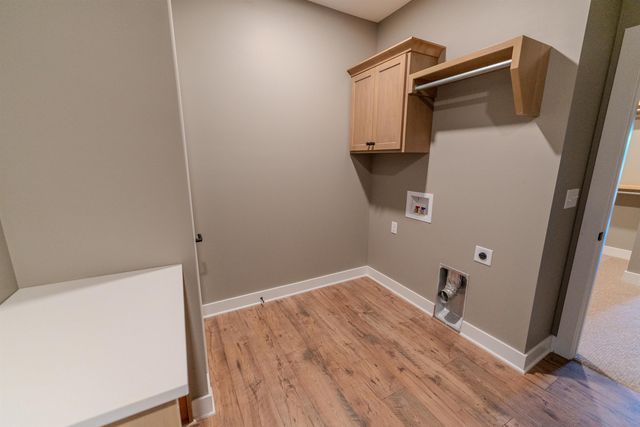 4542 N Sandkey St, Wichita, KS 67204