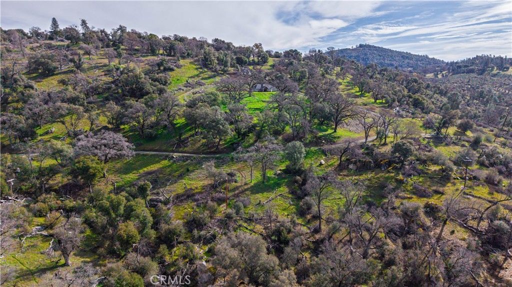 Image 16 of property listing at 2320 Painted Pony Road, Somerset, CA 95684