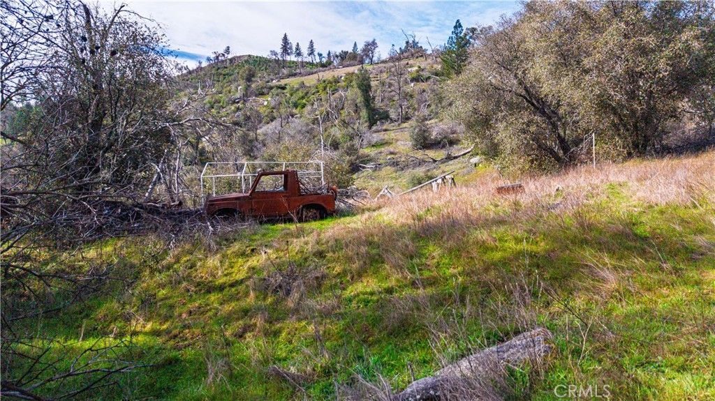 Image 39 of property listing at 2320 Painted Pony Road, Somerset, CA 95684