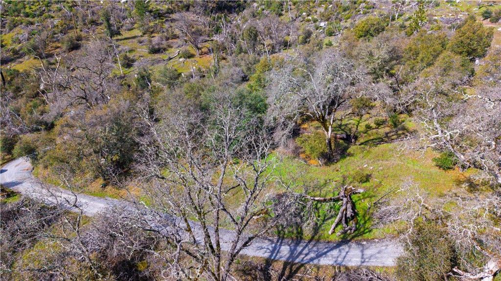Image 6 of property listing at 2320 Painted Pony Road, Somerset, CA 95684