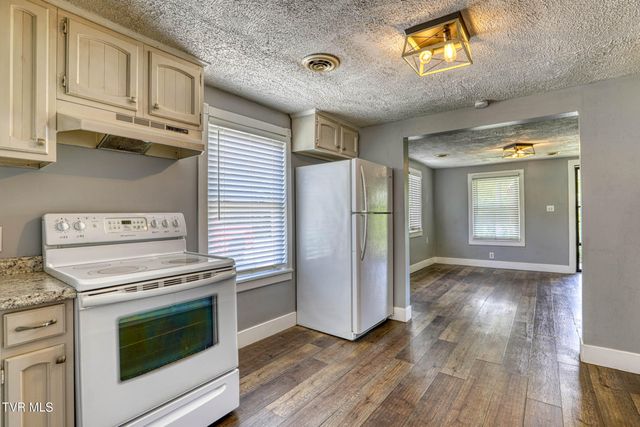 448 Pinhook Road, Rogersville, TN 37857