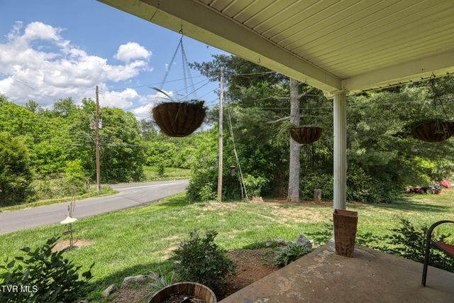 448 Pinhook Road, Rogersville, TN 37857