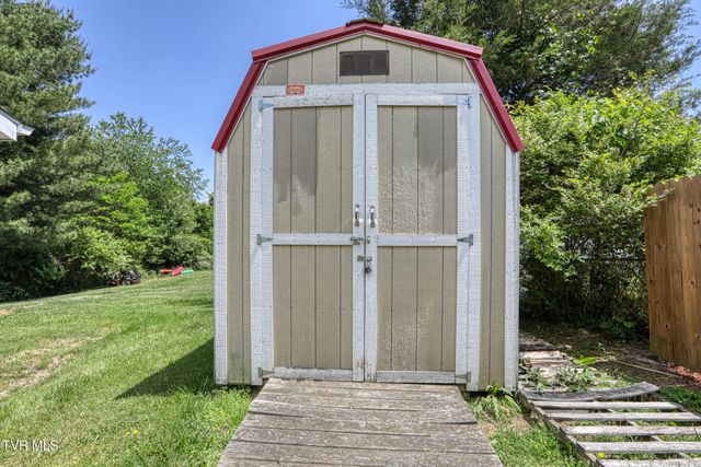 448 Pinhook Road, Rogersville, TN 37857