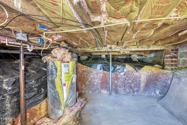 448 Pinhook Road, Rogersville, TN 37857