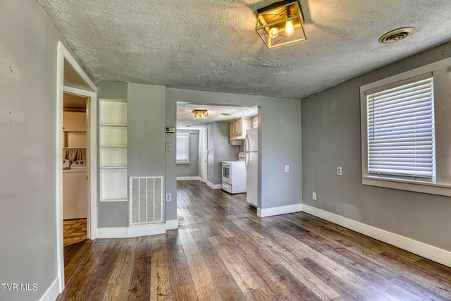 448 Pinhook Road, Rogersville, TN 37857