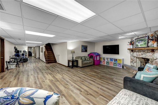 885 McKee Trail, Hinckley, OH 44233