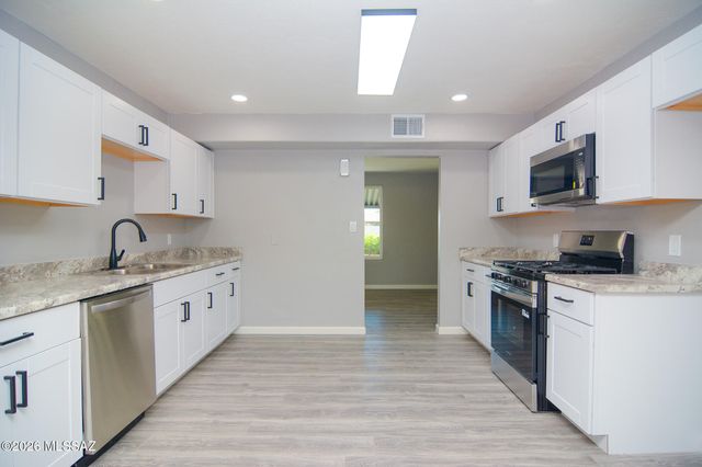 726 W Santa Paula Street, Tucson, AZ 85706