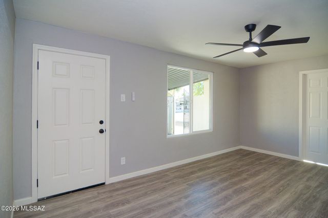 726 W Santa Paula Street, Tucson, AZ 85706