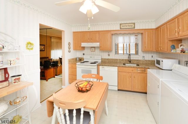 50 Rock Rd B2, Hawthorne Boro, NJ 07506