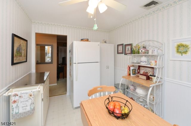 50 Rock Rd B2, Hawthorne Boro, NJ 07506