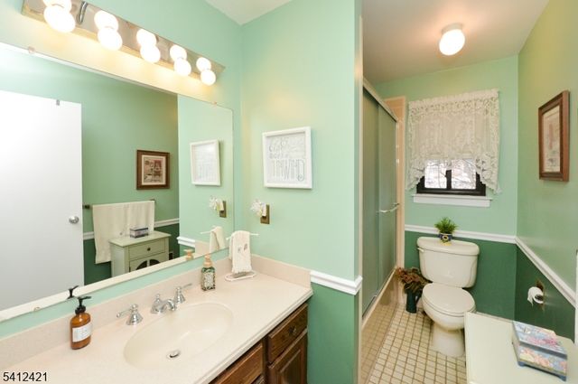 50 Rock Rd B2, Hawthorne Boro, NJ 07506