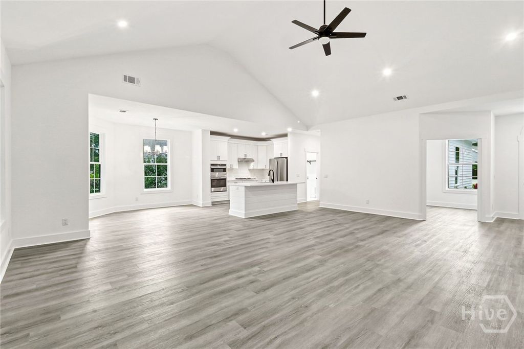 Image 7 of property listing at 29 Hamilton Drive, Bluffton, SC 29909