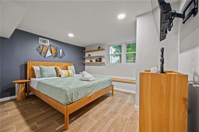 10 Claire Drive SE, Atlanta, GA 30315