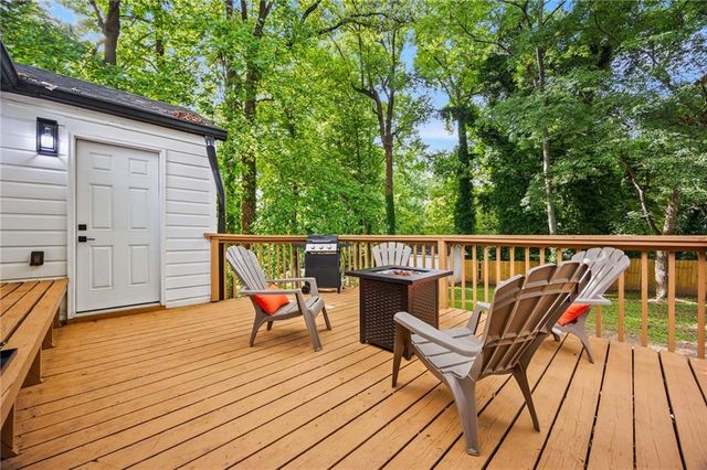 10 Claire Drive SE, Atlanta, GA 30315
