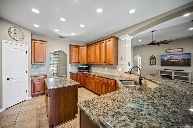 1121 Cypress Cove, Spring Branch, TX 78070