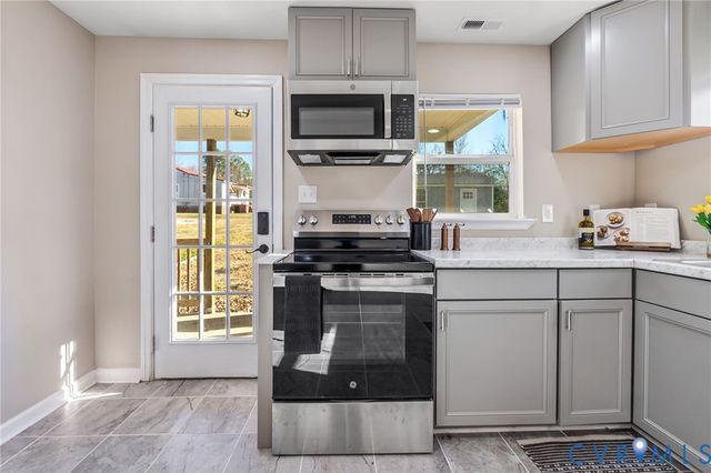 617 Court St, Victoria, VA 23974