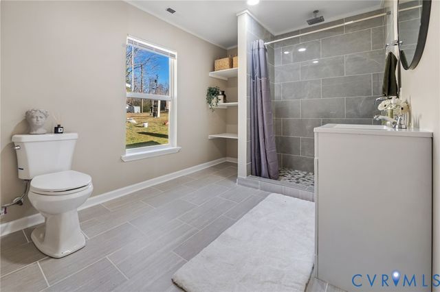 617 Court St, Victoria, VA 23974