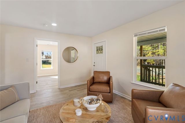 617 Court St, Victoria, VA 23974