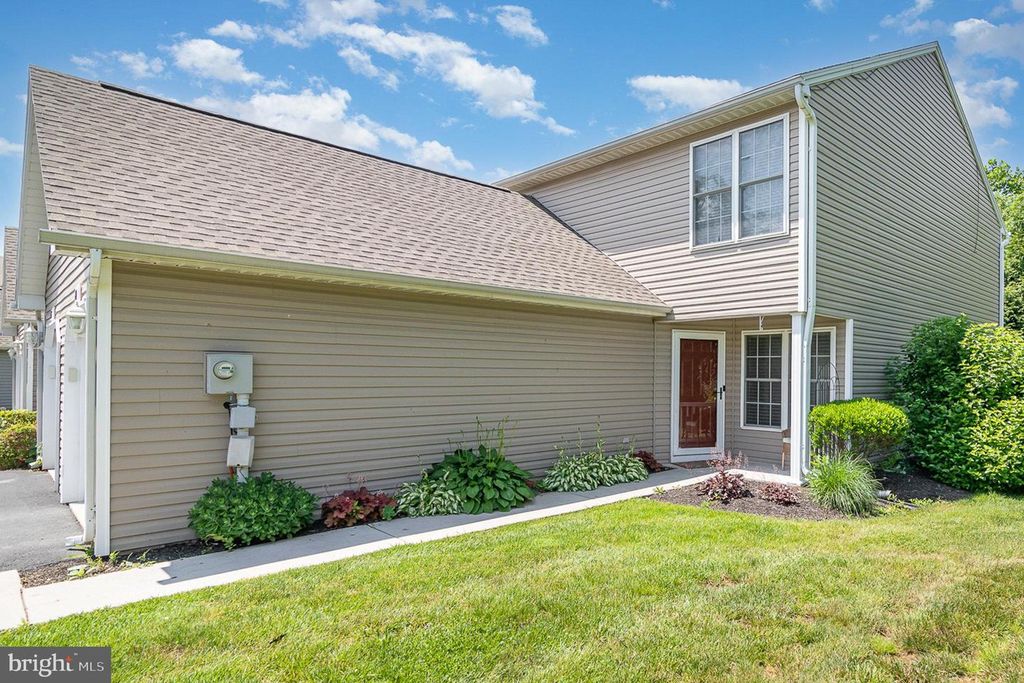 601 MALLARD DR, Etters, PA 17319