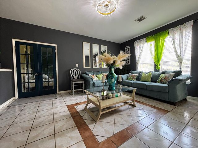 9717 Debbie Lane, Houston, TX 77038