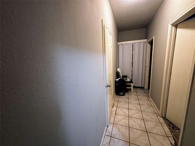 9717 Debbie Lane, Houston, TX 77038