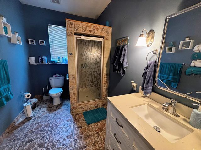 9717 Debbie Lane, Houston, TX 77038