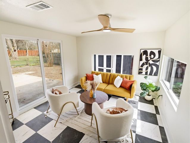 8401 Staunton DR, Austin, TX 78758