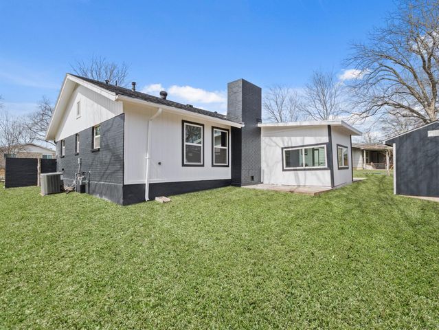 8401 Staunton DR, Austin, TX 78758