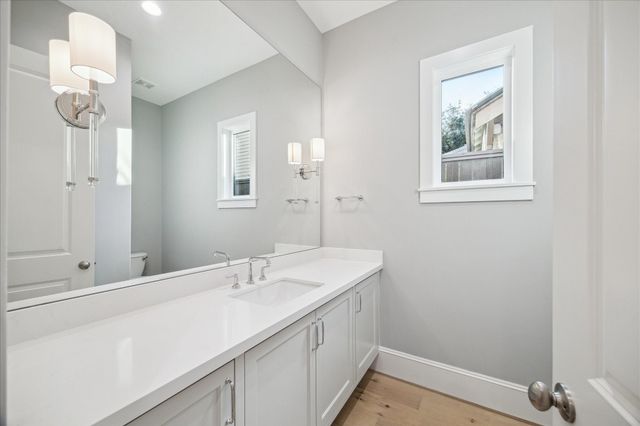 1119 Willard Street, Houston, TX 77006