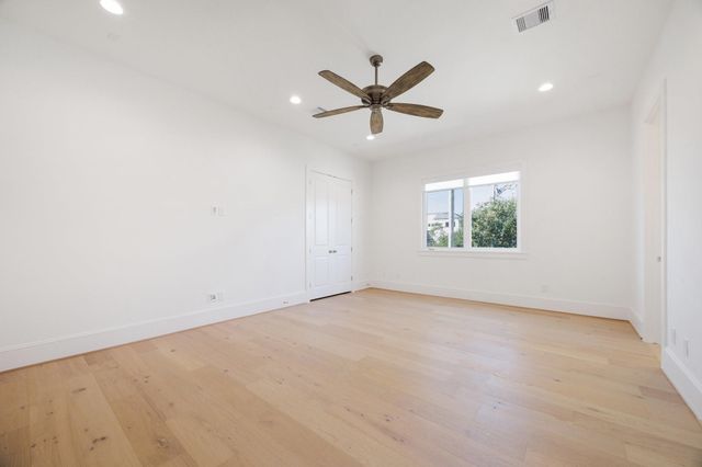 1119 Willard Street, Houston, TX 77006