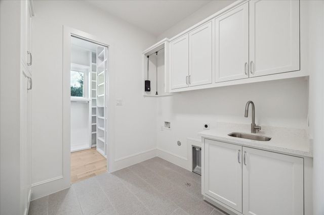 1119 Willard Street, Houston, TX 77006