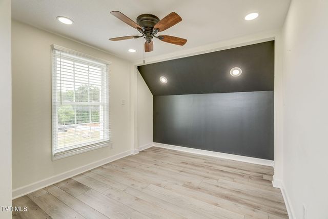512 Meadowlark Drive, Greeneville, TN 37743