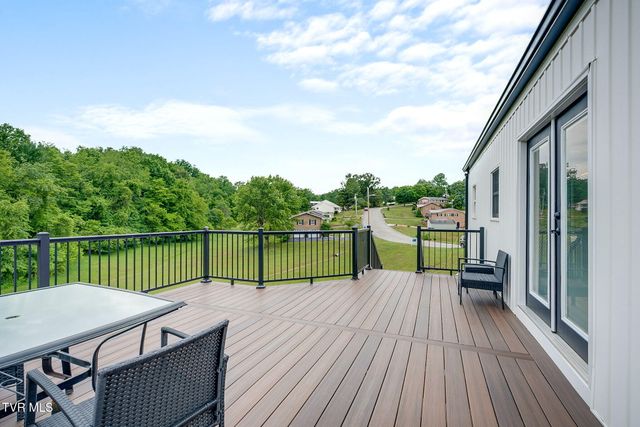 512 Meadowlark Drive, Greeneville, TN 37743