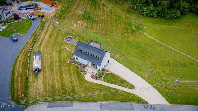 512 Meadowlark Drive, Greeneville, TN 37743