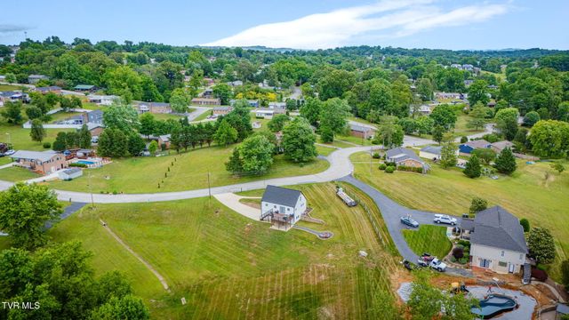 512 Meadowlark Drive, Greeneville, TN 37743