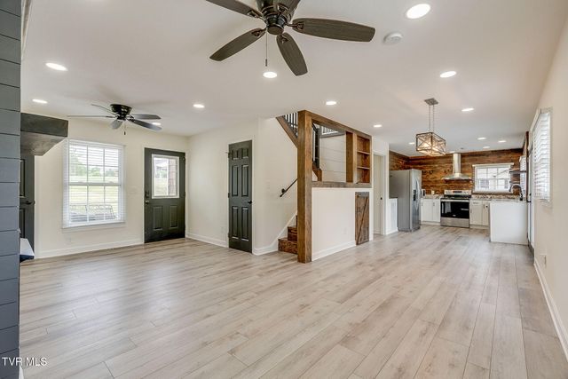 512 Meadowlark Drive, Greeneville, TN 37743