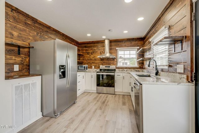 512 Meadowlark Drive, Greeneville, TN 37743