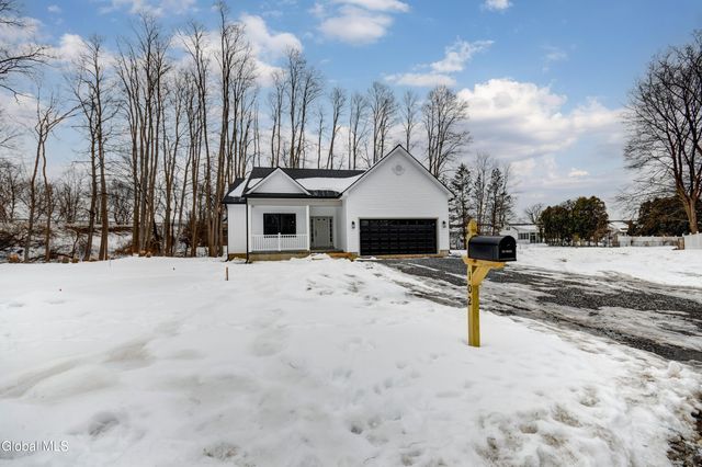 102 Anna Court, Rotterdam, NY 12306