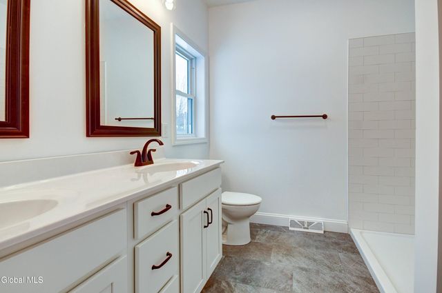 102 Anna Court, Rotterdam, NY 12306