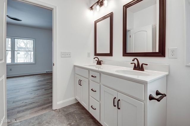 102 Anna Court, Rotterdam, NY 12306