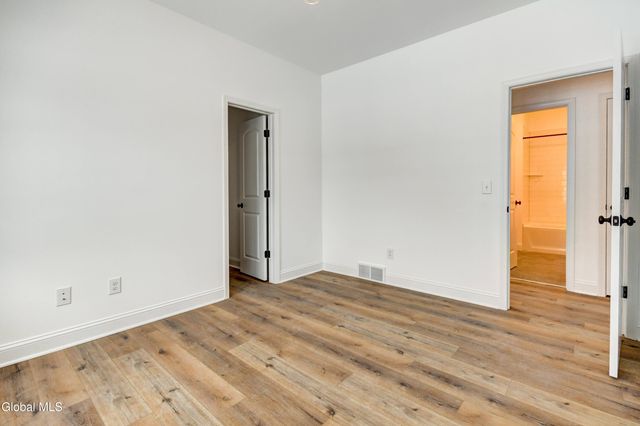 102 Anna Court, Rotterdam, NY 12306