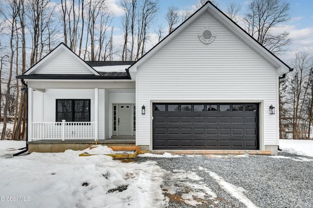 102 Anna Court, Rotterdam, NY 12306