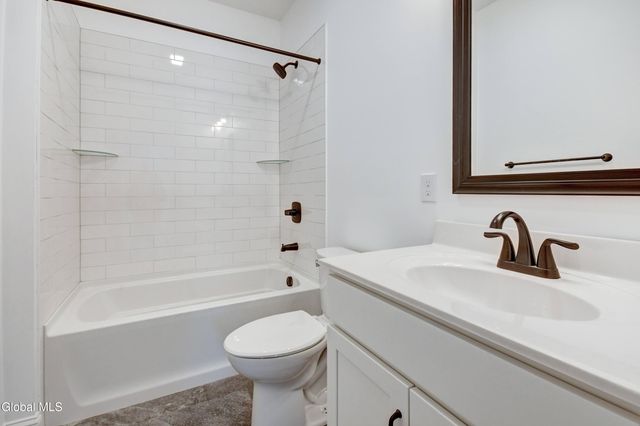 102 Anna Court, Rotterdam, NY 12306