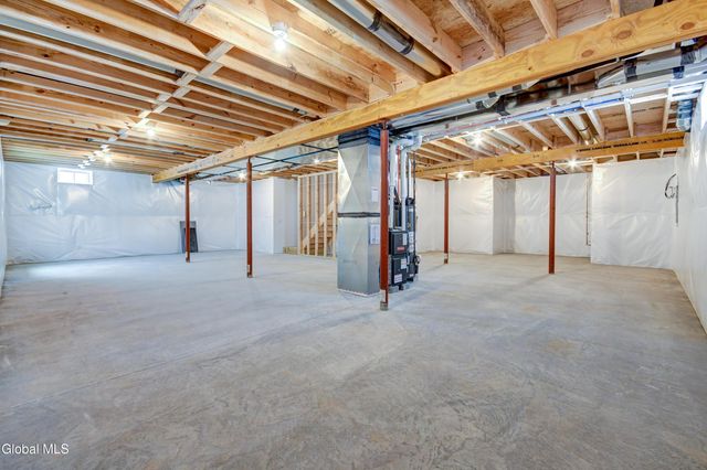 102 Anna Court, Rotterdam, NY 12306