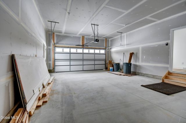 102 Anna Court, Rotterdam, NY 12306