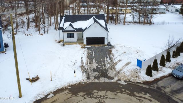 102 Anna Court, Rotterdam, NY 12306