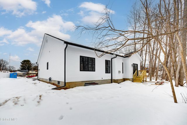 102 Anna Court, Rotterdam, NY 12306